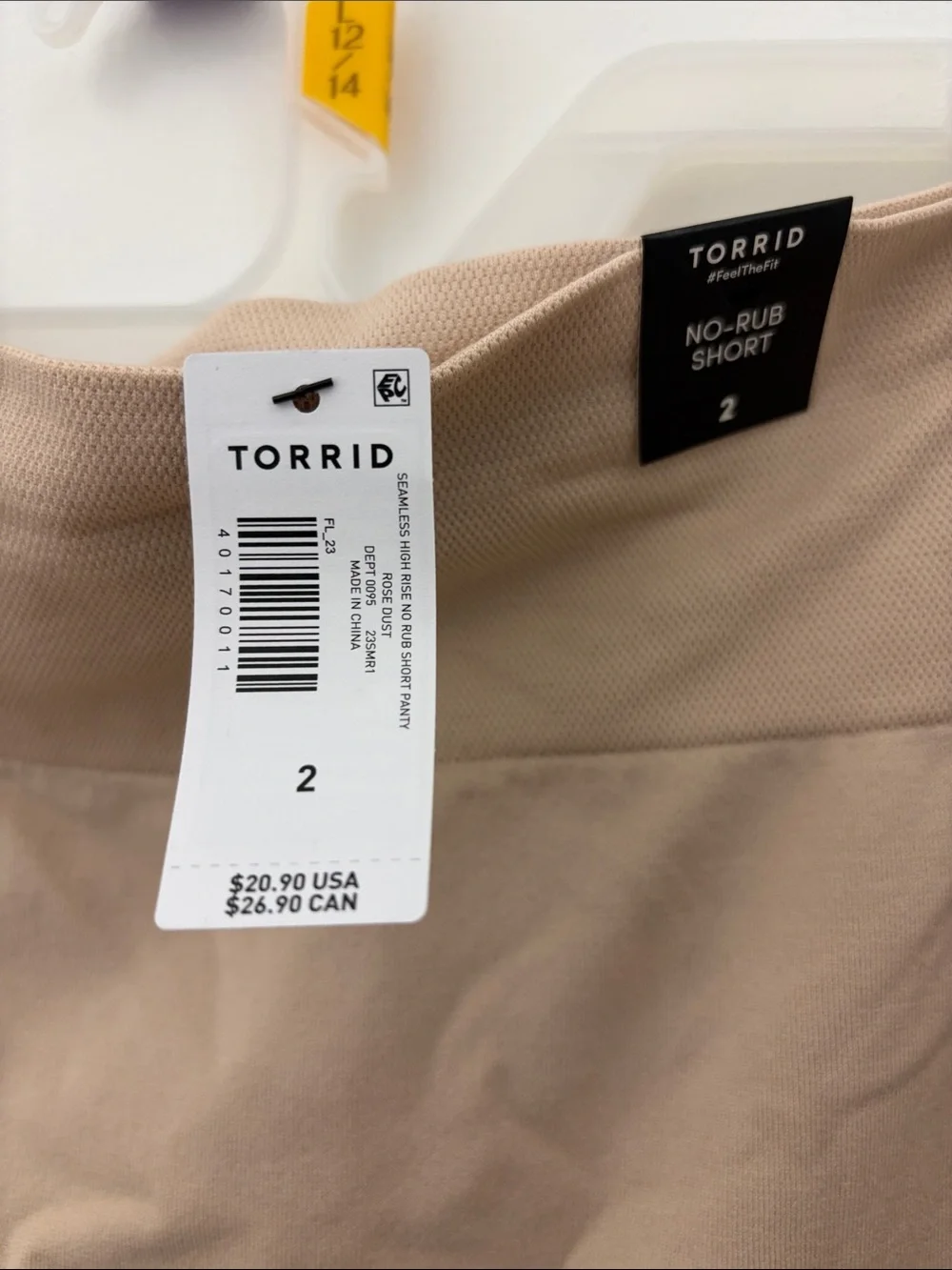 Torrid seamless no rub short NWT size 2